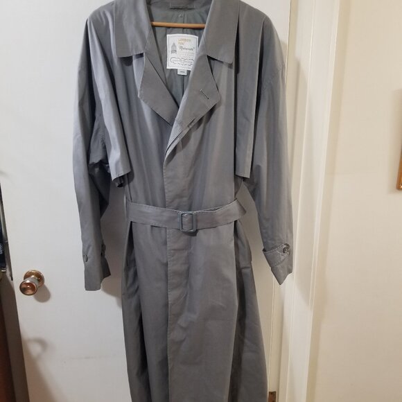 London Fog 44R Grey Trench Coat — Classic Mid-Length, Belted, Fully Lined - Picture 1 of 9